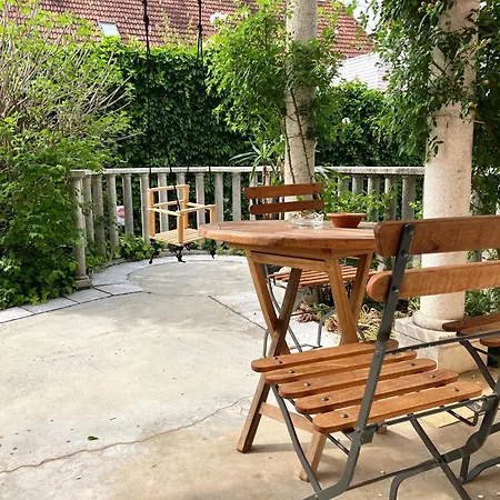 לינה וארוחת בוקר Homemade Bnb